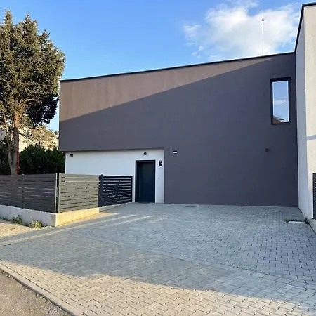 Modern House With Sea View 别墅 *