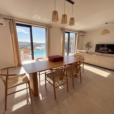 Modern House With Sea View 别墅 *